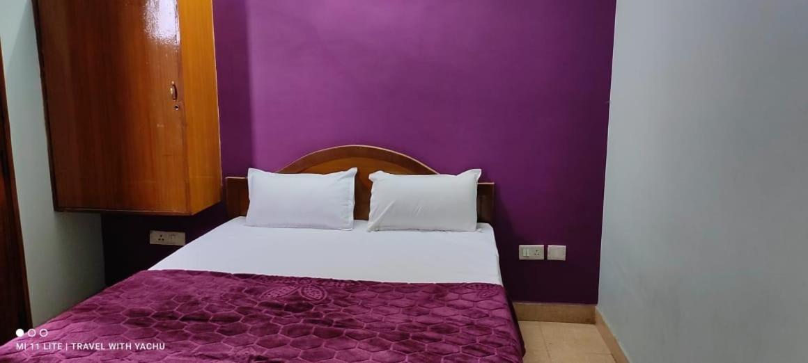Hotel Nakshatra Уті Екстер'єр фото