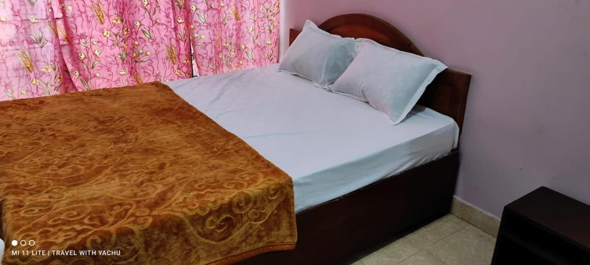 Hotel Nakshatra Уті Екстер'єр фото
