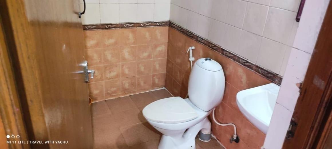 Hotel Nakshatra Уті Екстер'єр фото