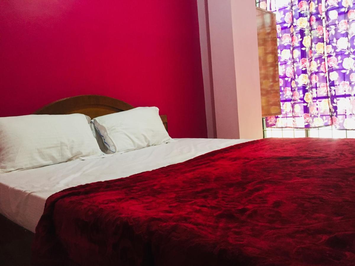 Hotel Nakshatra Уті Екстер'єр фото