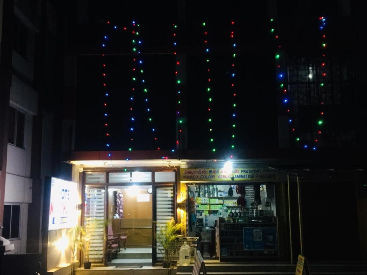 Hotel Nakshatra Уті Екстер'єр фото