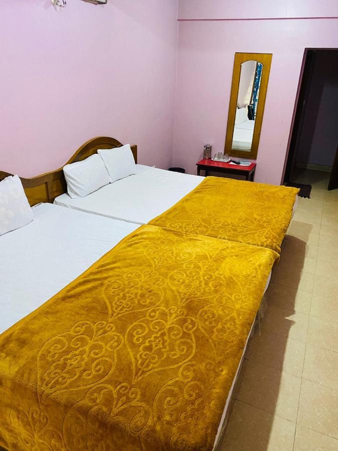Hotel Nakshatra Уті Екстер'єр фото