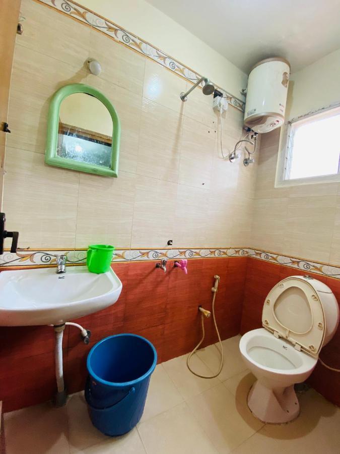Hotel Nakshatra Уті Екстер'єр фото